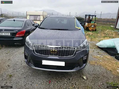 Photo 1 of 24: 2018 Kia Sorento, VIN KNAPS81ABKA481643 — Korean insurance auction