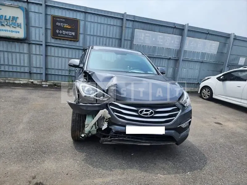 Photo 2 of 16: 2016 Hyundai Santa Fe — Korean insurance auction