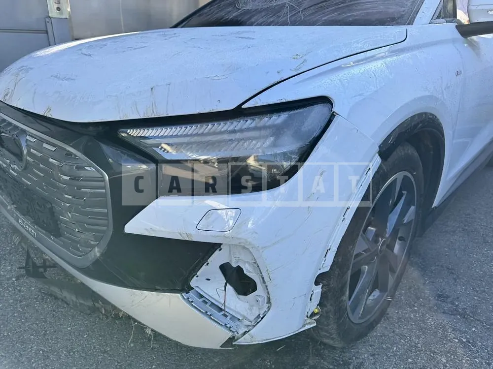 Photo 2 of 48: 2022 Audi Q4 40 e-tron, VIN WAUZZZFZ1NP043071 — Korean insurance auction