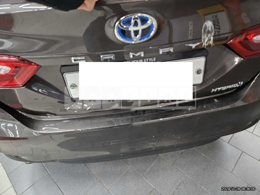 Photo 2 of 15: 2018 Toyota Camry Hybrid, VIN JTNB21HKXJ3001229 — Korean insurance auction