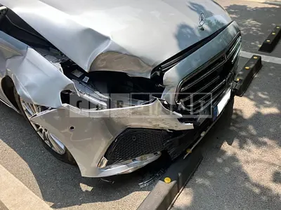 Photo 1 of 25: 2022 Mercedes-Benz E250, VIN W1KZF4FB0NB014522 — Korean insurance auction