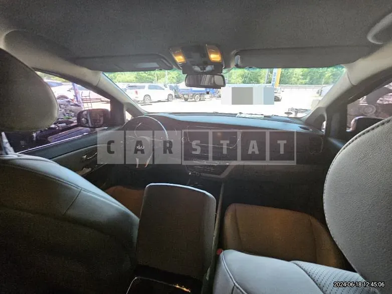 Photo 2 of 17: 2015 Kia Carnivals — Korean insurance auction