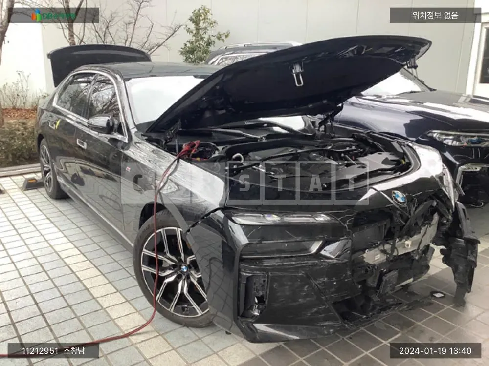 Photo 2 of 9: 2023 BMW 740d xDrive, VIN WBA21EJ07PCN77678 — Korean insurance auction