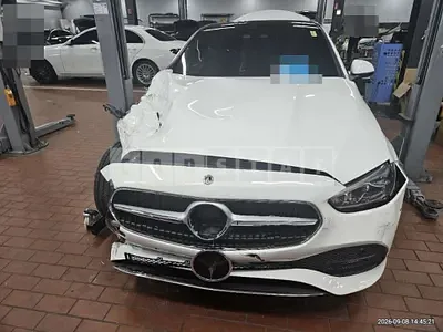 Photo 1 of 27: 2026 Mercedes-Benz C 200 — Korean insurance auction
