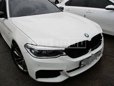 Photo 1 of 28: 2017 BMW 520d, VIN WBAJC3101JWB77375 — Korean insurance auction