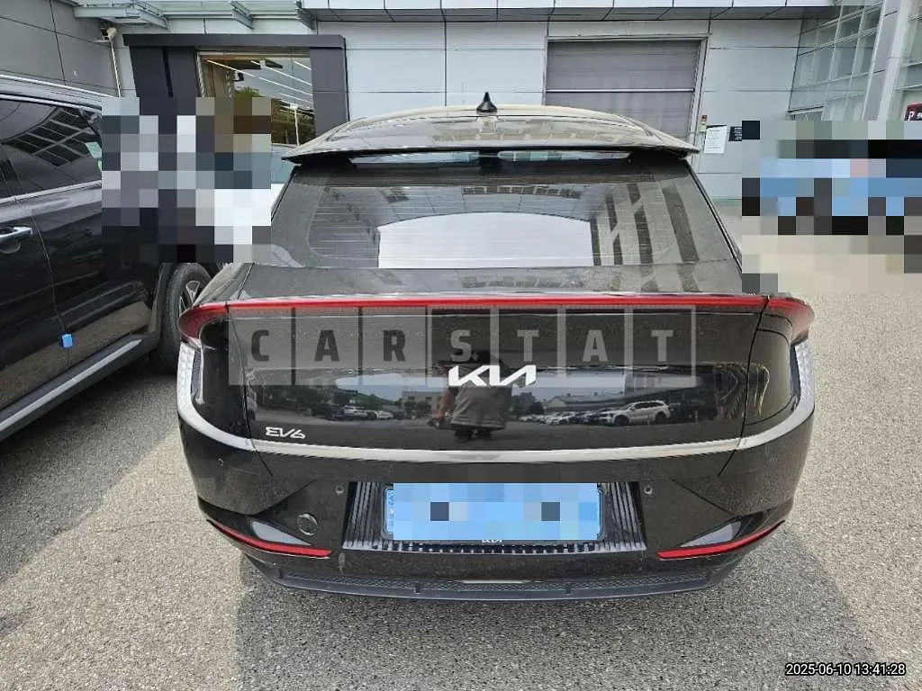 Photo 2 of 16: 2022 Kia EV6 Long Range — Korean insurance auction