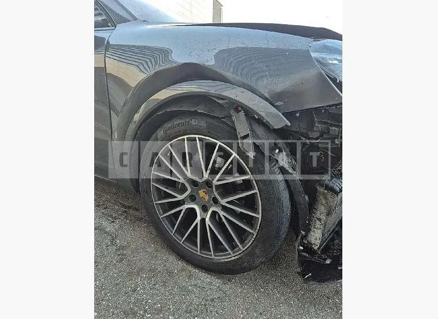 Photo 2 of 5: 2022 Porsche Cayenne Coupe — Korean insurance auction