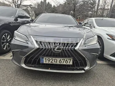 Photo 1 of 6: 2025 Lexus ES300h — Korean insurance auction