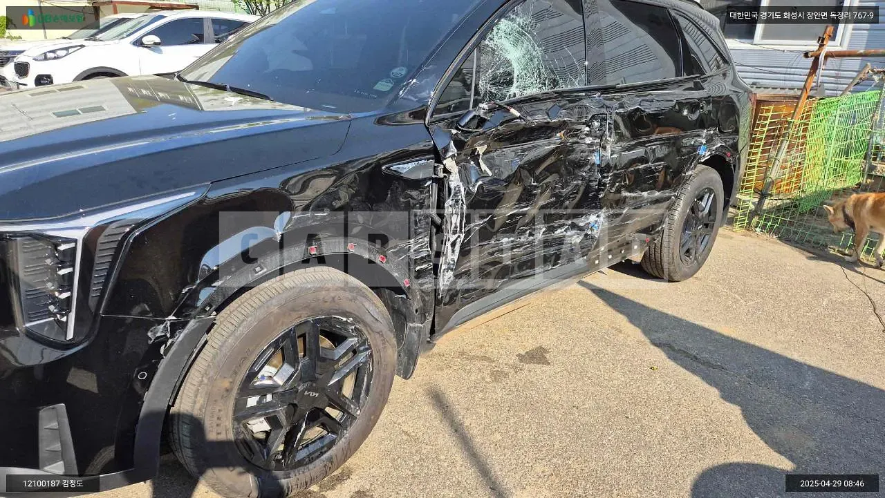 Photo 2 of 16: 2024 Kia Sorento Hybrid, VIN KNARH81GBSA348234 — Korean insurance auction