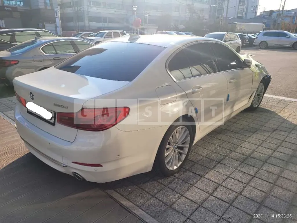 Photo 2 of 20: 2020 BMW 520d Luxury, VIN WBAJF3108LCE06873 — Korean insurance auction