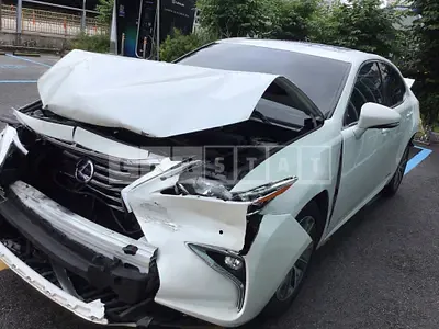 Photo 1 of 14: 2017 Lexus ES300h, VIN JTHBW1GG9H2147478 — Korean insurance auction
