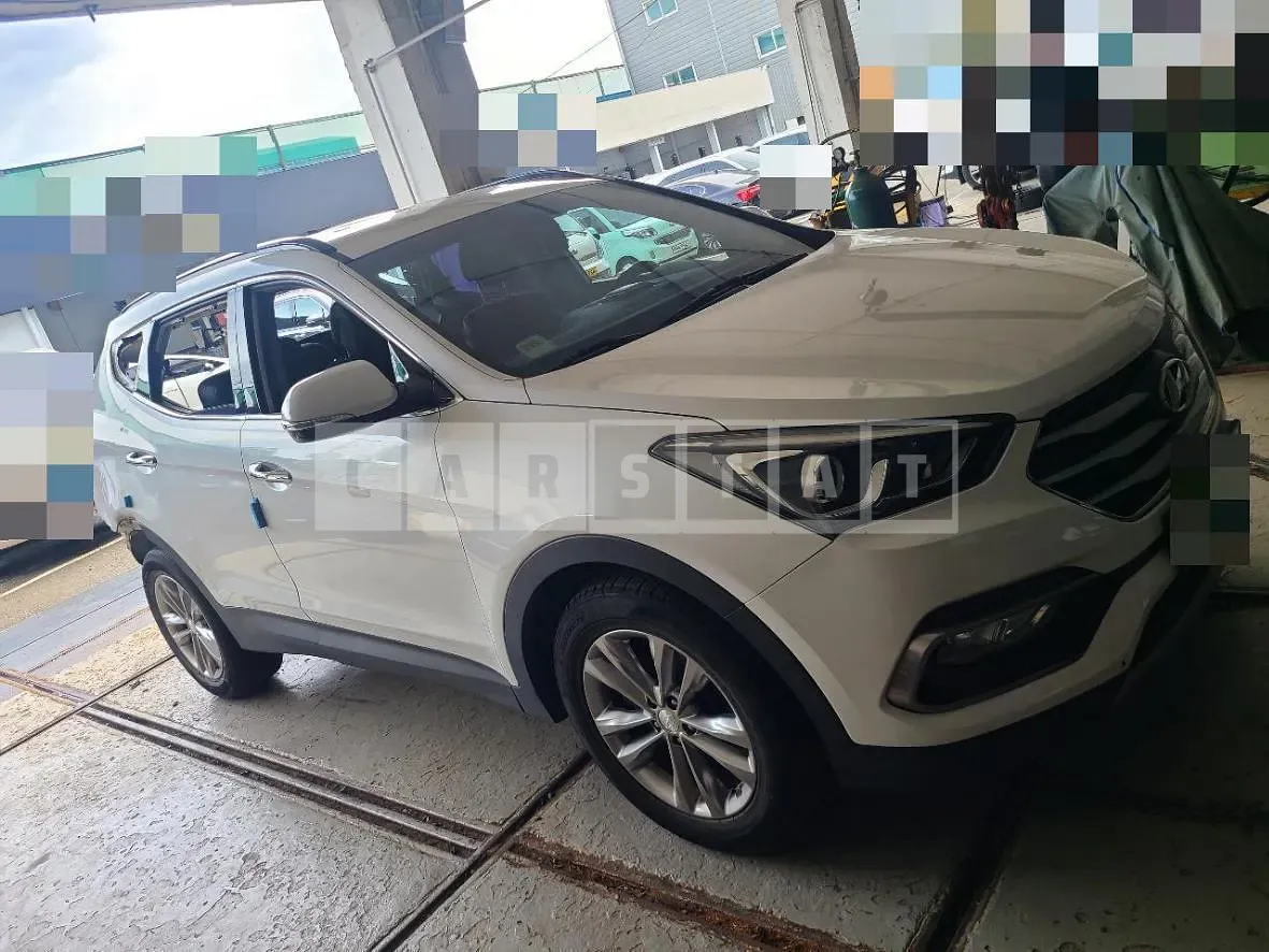 Photo 2 of 20: 2016 Hyundai Santa Fe DM — Korean insurance auction