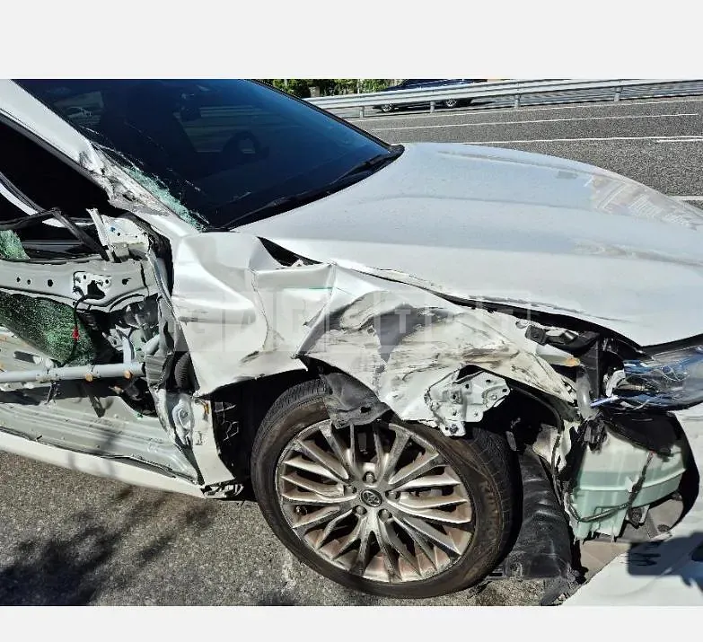 Photo 2 of 14: 2018 Toyota Camry — Korean insurance auction