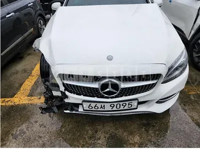 Photo 1 of 19: 2015 Mercedes-Benz C220 BlueTec, VIN WDDWF0EB4FF206968 — Korean insurance auction