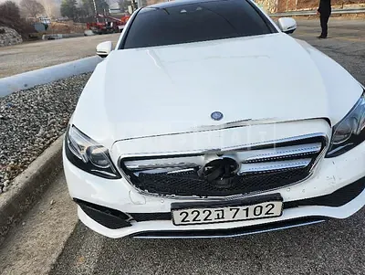 Photo 1 of 6: 2017 Mercedes-Benz E300 4Matic, VIN WDDZF4KB9HA098713 — Korean insurance auction