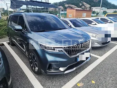 Photo 1 of 11: 2022 Kia Carnivals — Korean insurance auction