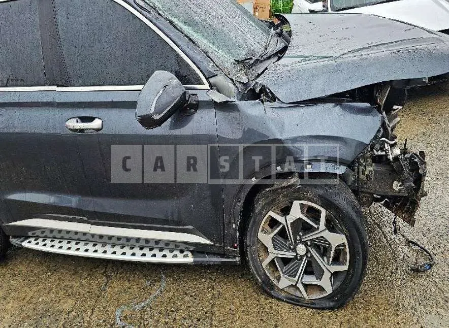 Photo 2 of 13: 2022 Hyundai Palisade 4WD, VIN KMHR581ADNU441888 — Korean insurance auction