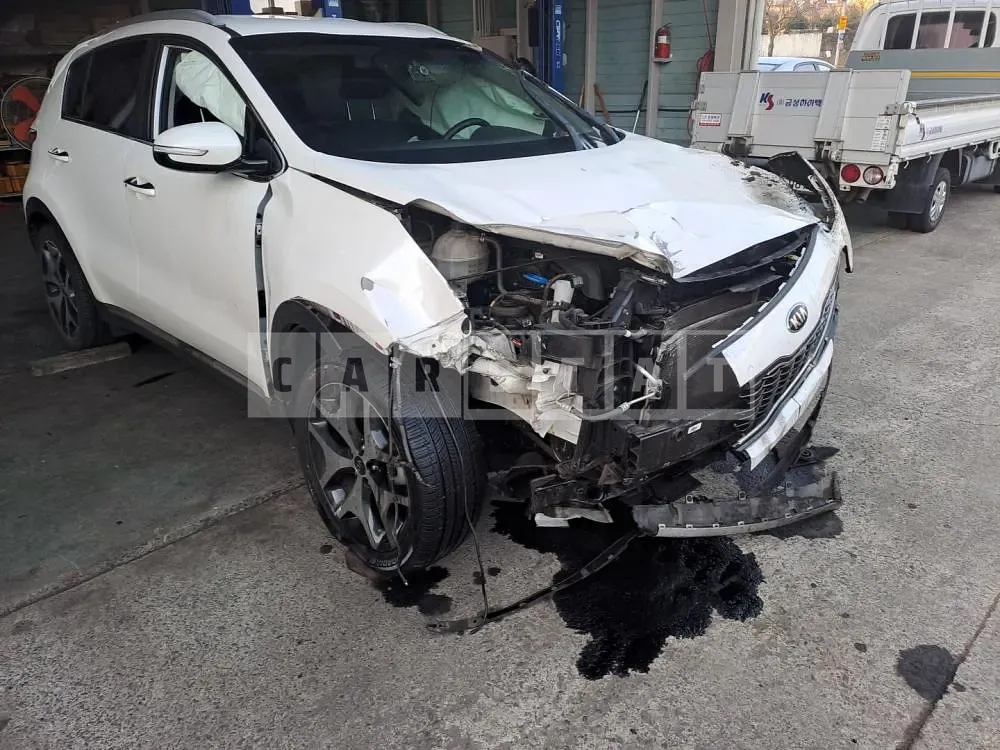 Photo 2 of 15: 2017 Kia Sportage, VIN KNAPN813DHK290184 — Korean insurance auction