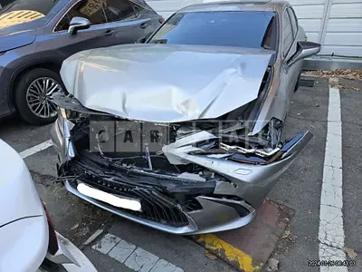Photo 1 of 50: 2019 Lexus ES300h, VIN JTHB21B16K2059512 — Korean insurance auction