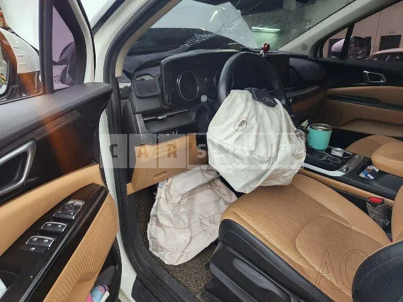 Photo 2 of 32: 2020 Kia Carnival 2.2, VIN KNANB81BBMS032209 — Korean insurance auction