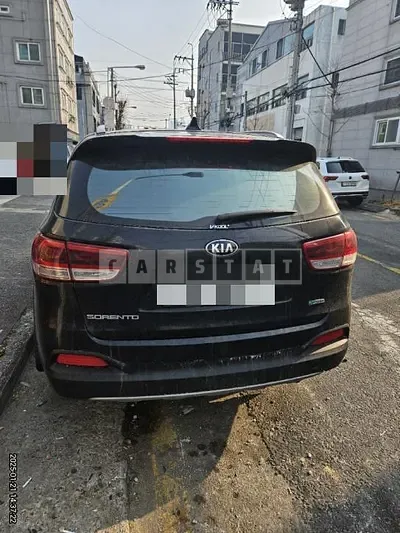 Photo 1 of 2: 2016 Kia Sorento — Korean insurance auction