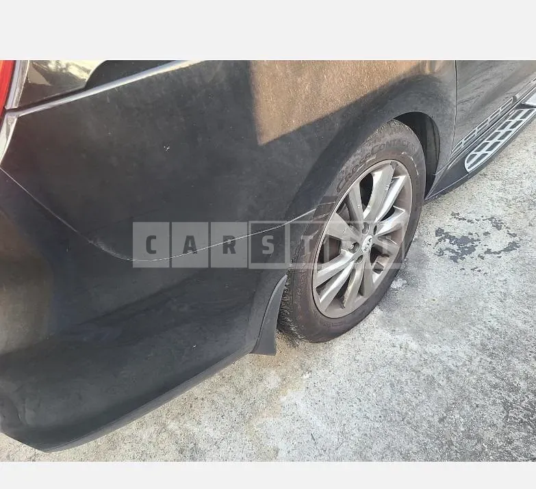 Photo 2 of 10: 2018 Kia Carnivals — Korean insurance auction