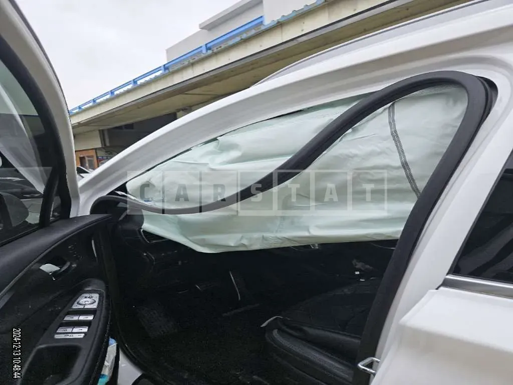 Photo 2 of 15: 2021 Hyundai Santa Fe — Korean insurance auction