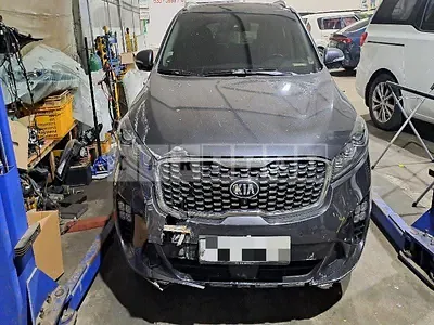 Photo 1 of 27: 2017 Kia Sorento 4WD — Korean insurance auction