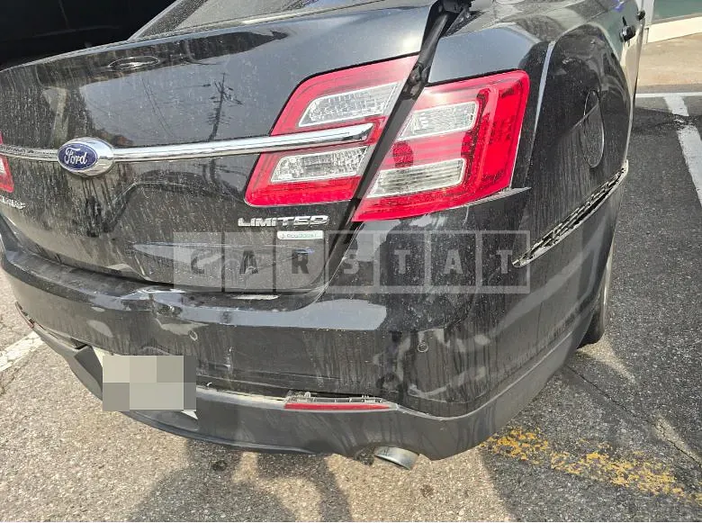 Photo 2 of 20: 2015 Ford Taurus — Korean insurance auction