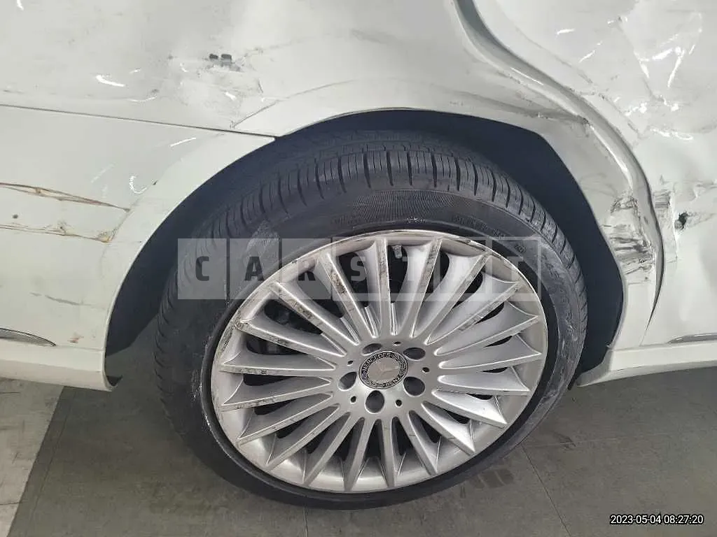 Photo 2 of 26: 2016 Mercedes-Benz E 300, VIN WDDHF5FB8GB311798 — Korean insurance auction