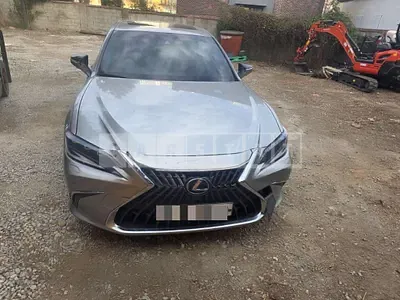 Photo 1 of 22: 2022 Lexus ES300h — Korean insurance auction