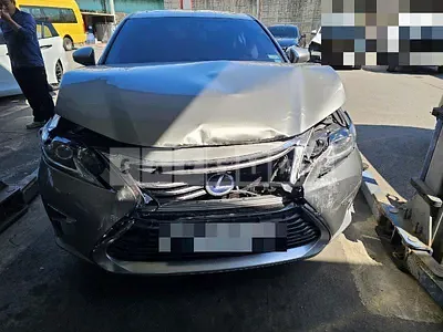 Photo 1 of 17: 2018 Lexus ES300h — Korean insurance auction