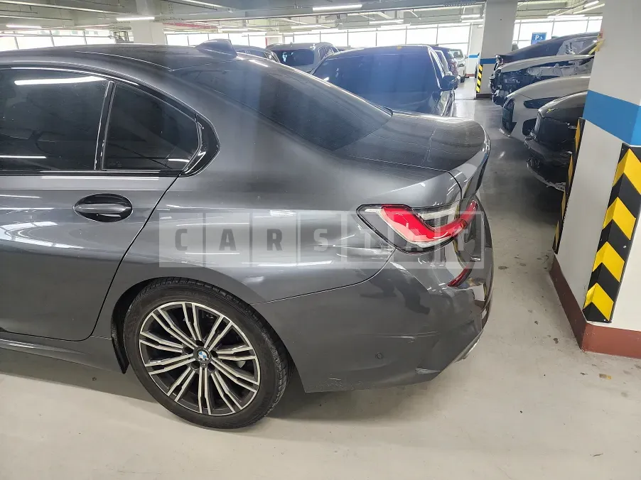 Photo 3 of 3: 2021 BMW (parts) 320i Rear Bumper — Korean insurance auction