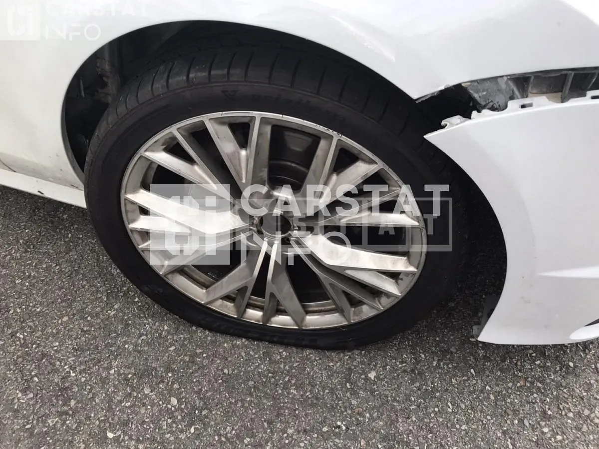 Photo 2 of 13: 2016 Audi A7 50 TDI quattro, VIN WAUZZZ4G7GN113284 — Korean insurance auction