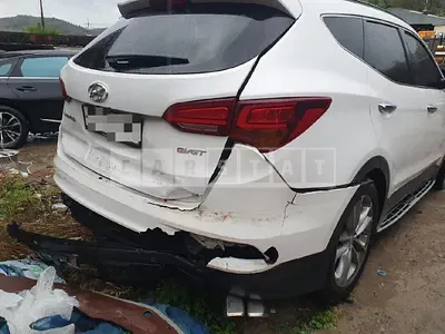 Photo 1 of 16: 2016 Hyundai Santa Fe DM — Korean insurance auction