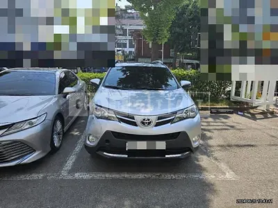 Photo 1 of 12: 2015 Toyota RAV4 4WD — Korean insurance auction