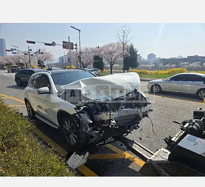 Photo 1 of 10: 2018 Mercedes-Benz GLC350 e 4Matic — Korean insurance auction