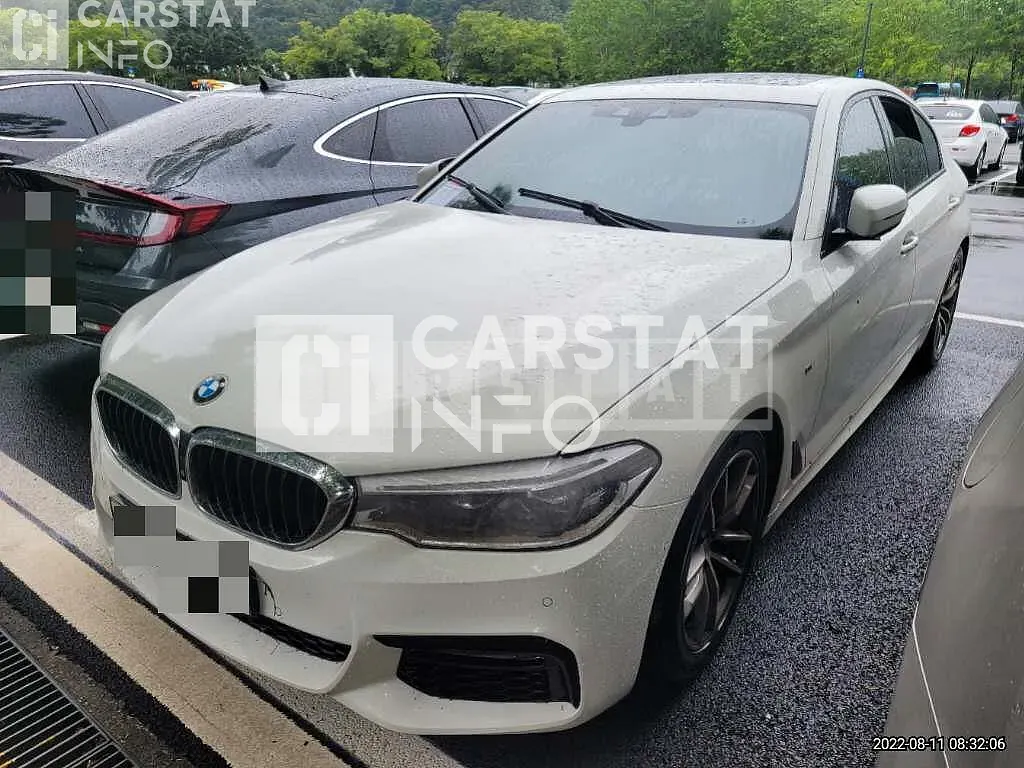 Photo 2 of 10: 2017 BMW 520d, VIN WBAJC3101HG854989 — Korean insurance auction