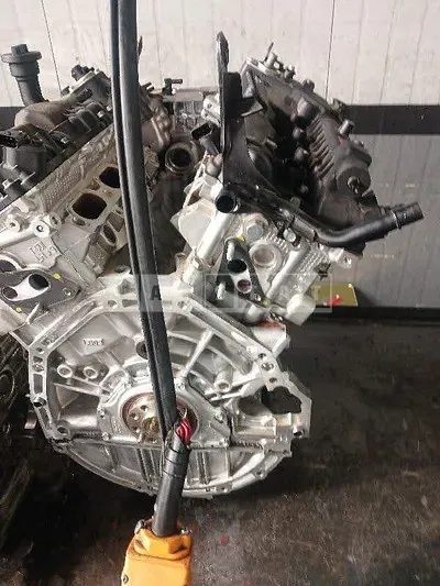 Photo 1 of 2: 2020 Kia Engine Stinger Engine, VIN KNAE551CDMS090442 — Korean insurance auction