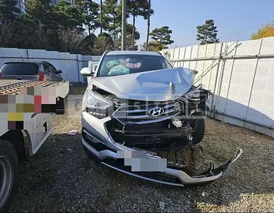 Photo 1 of 18: 2016 Hyundai Santa Fe DM 4WD — Korean insurance auction