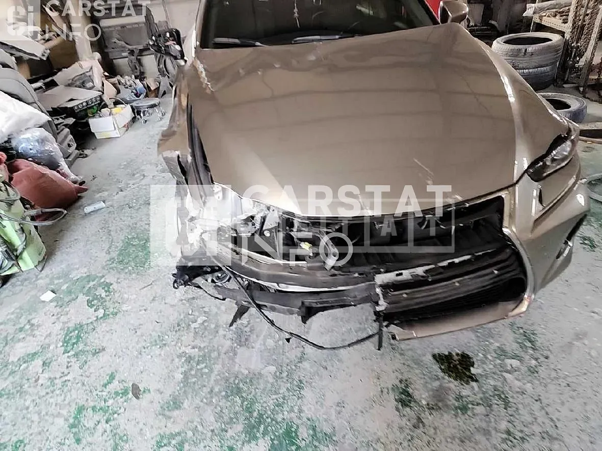 Photo 2 of 51: 2017 Lexus IS200T — Korean insurance auction