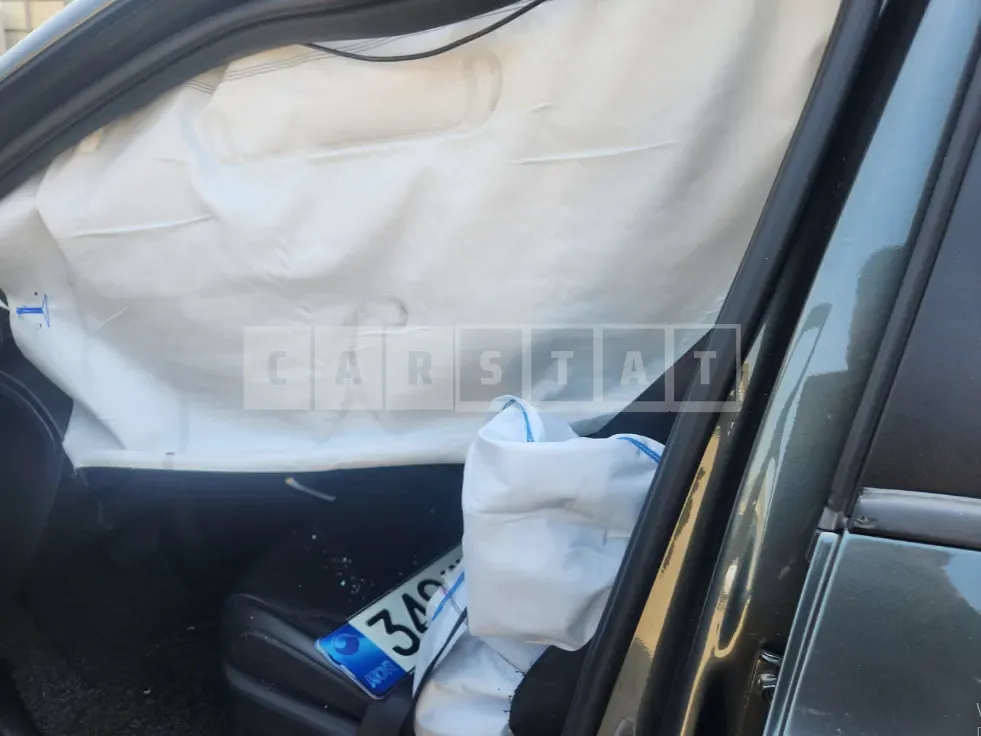 Photo 2 of 15: 2021 Hyundai Tucson — Korean insurance auction