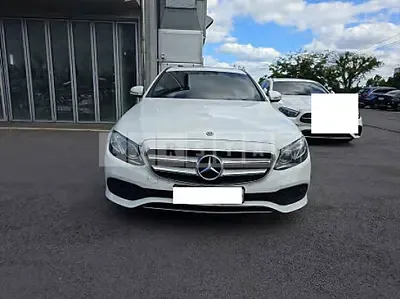 Photo 1 of 14: 2018 Mercedes-Benz E300 4Matic — Korean insurance auction