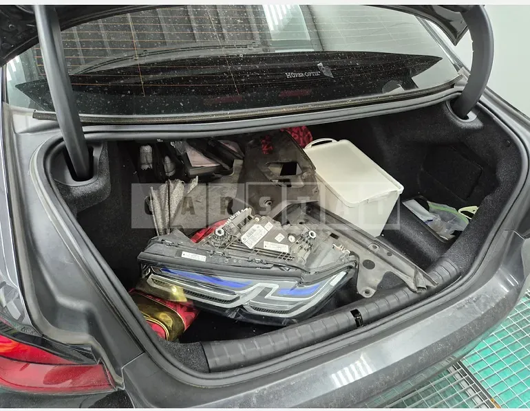 Photo 2 of 7: 2023 BMW (parts) 530i xDrive Left Light — Korean insurance auction