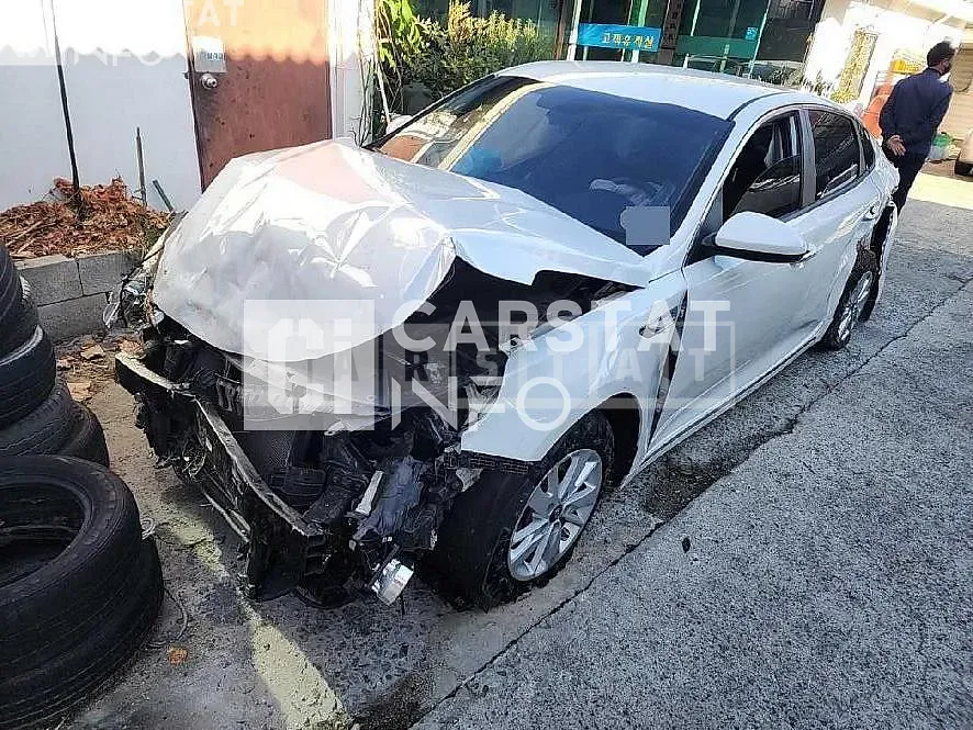 Photo 2 of 13: 2015 Kia K5 2.0(LPI) — Korean insurance auction