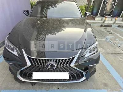 2021 Lexus ES300h