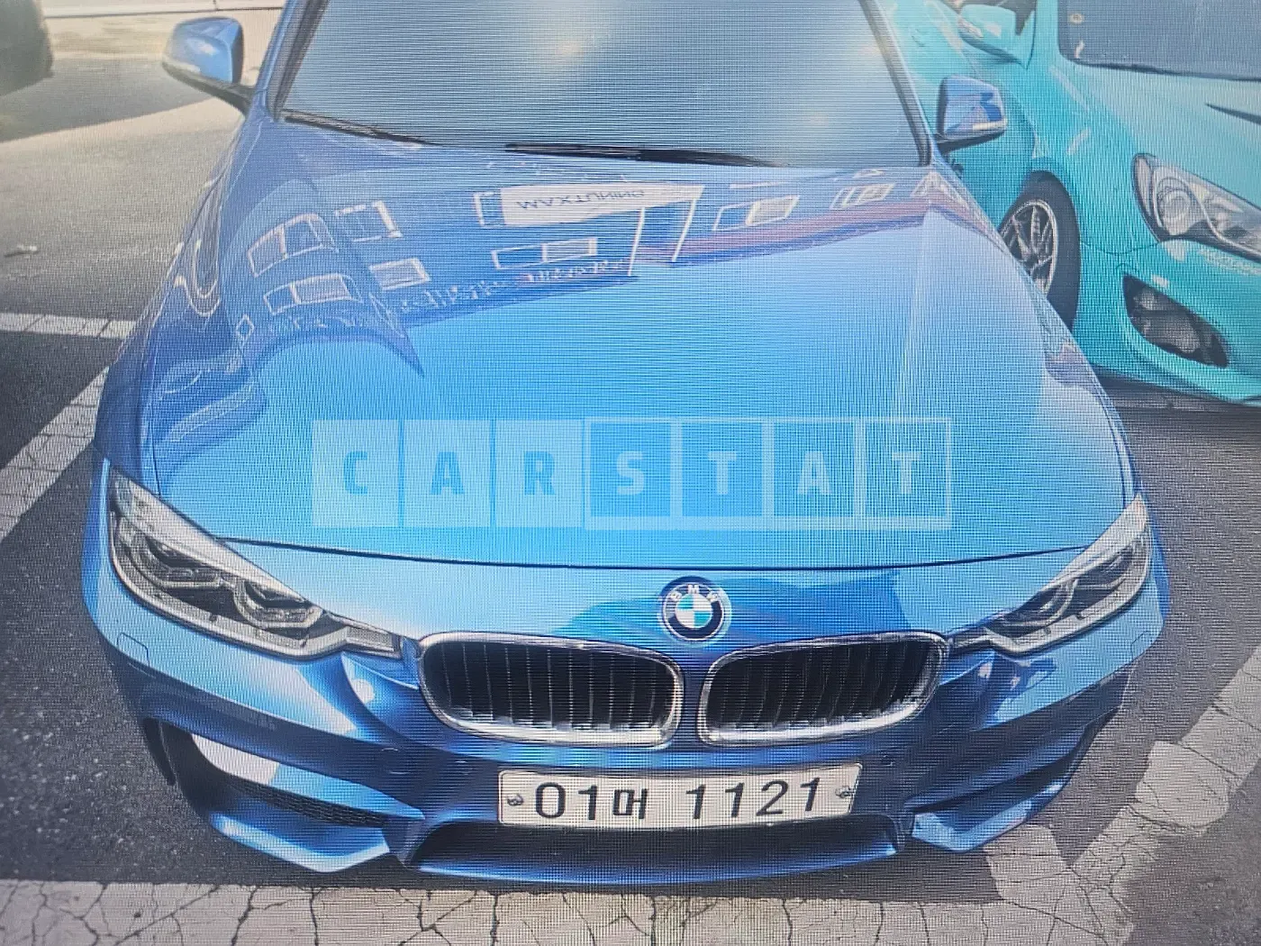 Photo 2 of 5: 2017 BMW 320i, VIN WBA8A9106HK883845 — Korean insurance auction