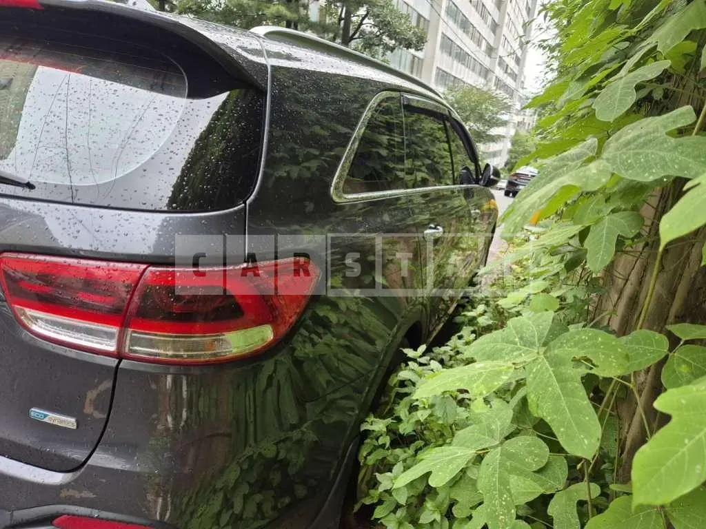 Photo 2 of 11: 2015 Kia Sorento R — Korean insurance auction