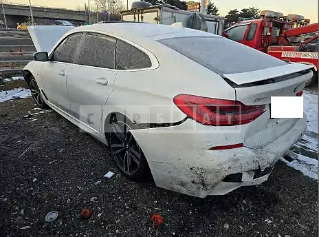 Photo 2 of 11: 2022 BMW 620d — Korean insurance auction