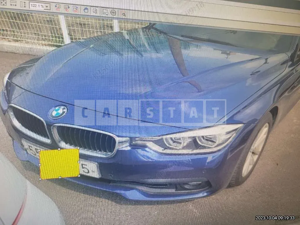 Photo 2 of 11: 2017 BMW 320d, VIN WBABC5106HA067629 — Korean insurance auction